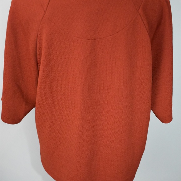 Loose Fit Crop Top with Cut Outs - Picture 4 of 4